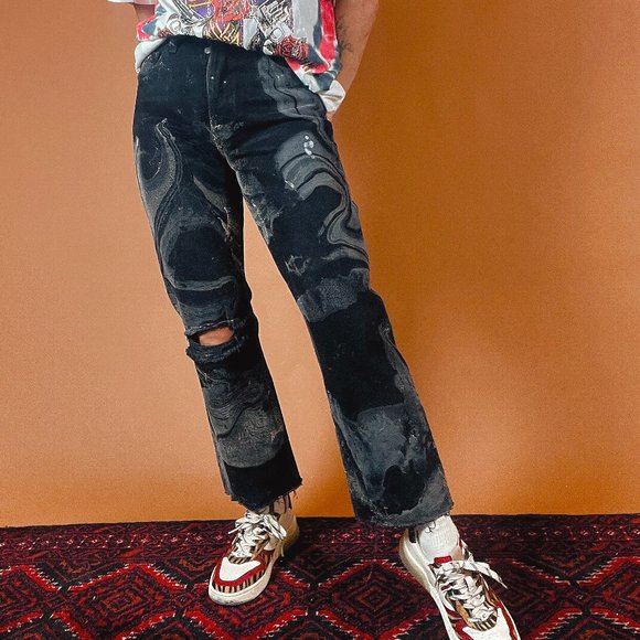 Reformation Marble Painted Cropped Distressed Black Raw Hem Jeans - 25 Waist - Picture 3 of 6